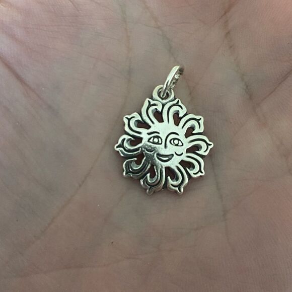 James Avery Retired Sunbeam Charm - Picture 1 of 2